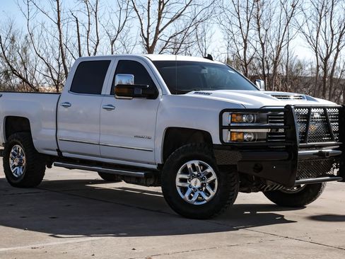 Used 2017 Chevrolet Silverado 2500 LTZ w/ Duramax Plus Package image 8
