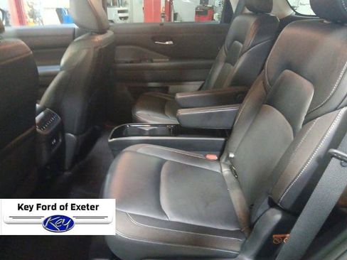 Used 2023 Nissan Pathfinder SL w/ SL Premium Package AWD/4WD image 14