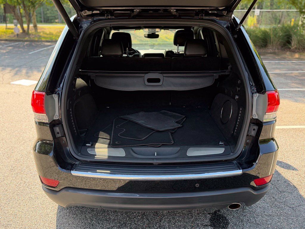 Used 2019 Jeep Grand Cherokee Limited AWD/4WD image 19