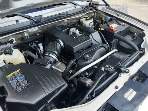 Used 2006 HUMMER H3 w/ Chrome Appearance Package image 18