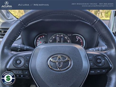 Used 2021 Toyota RAV4 Limited image 13