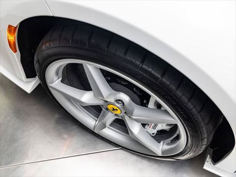Used 2022 Ferrari F8 Tributo RWD image 28