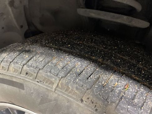 Used 2024 Nissan Pathfinder Platinum image 42