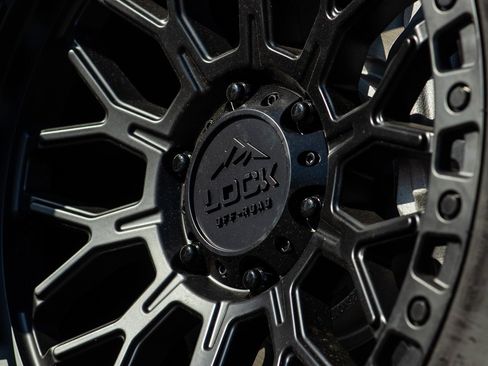 Used 2020 Chevrolet Silverado 1500 LT w/ All-Star Edition image 4