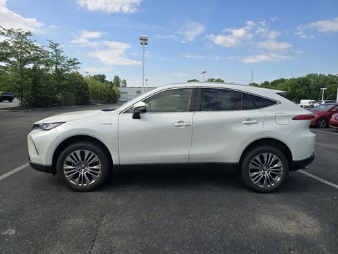 Used 2021 Toyota Venza Limited w/ Advanced Technology Package AWD/4WD image 4