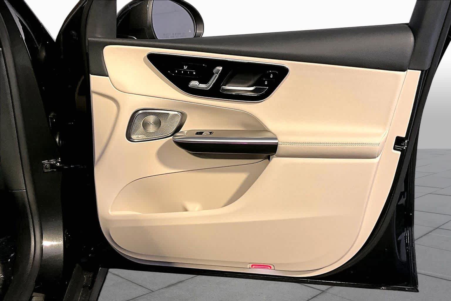 Certified 2026 Mercedes-Benz GLC 300 4MATIC image 23