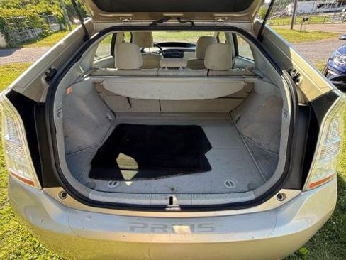 Used 2011 Toyota Prius Three FWD image 16