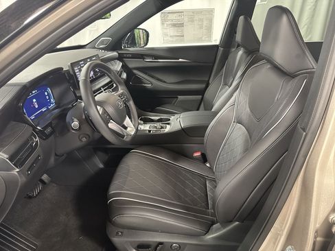 Certified 2025 INFINITI QX60 Autograph w/ Cargo Package image 14