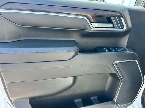 Used 2025 GMC Sierra 1500 SLT RWD image 19