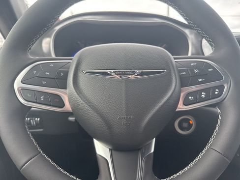 New 2026 Chrysler Pacifica Select image 20