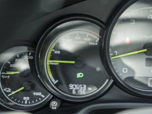 Used 2016 Porsche Panamera S RWD image 41