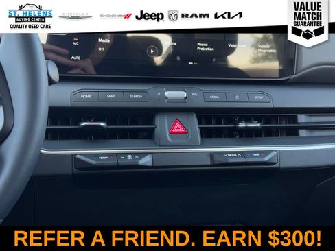 Used 2025 Kia K4 EX image 26