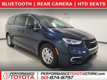 Used 2023 Chrysler Pacifica Touring-L