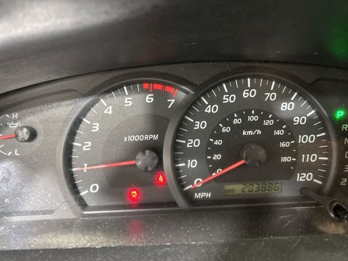 Used 2005 Toyota Tundra SR5 image 25