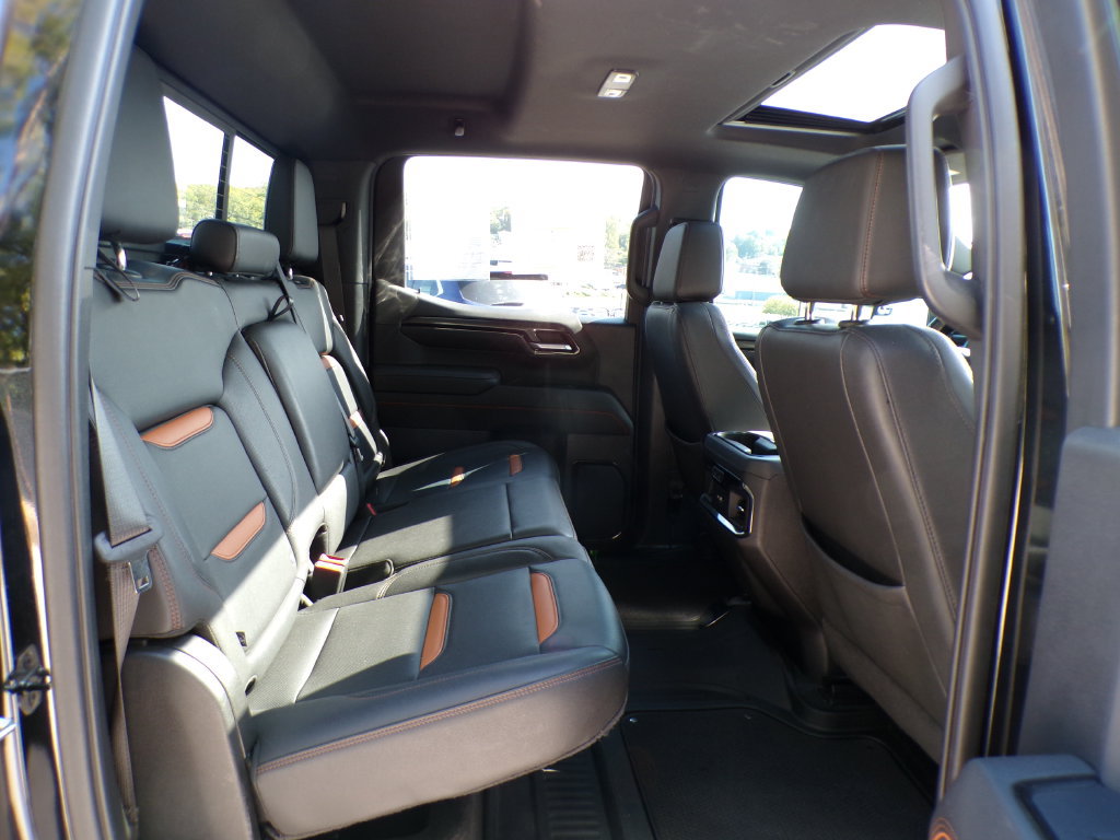 Used 2022 GMC Sierra 1500 AT4 w/ AT4 Preferred Package AWD/4WD image 23
