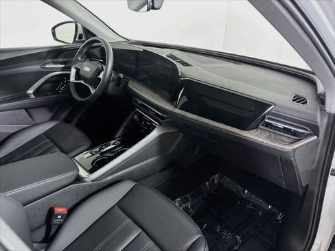 Certified 2025 Audi Q5 Premium w/ Convenience Package AWD/4WD image 28