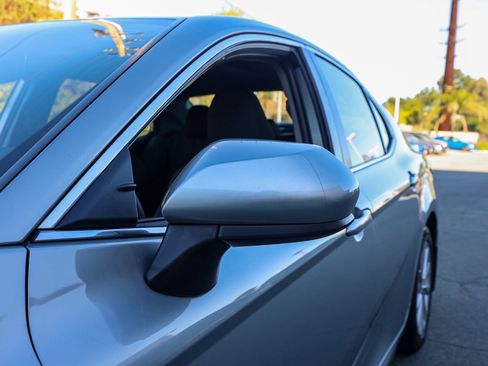 Used 2022 Toyota Camry LE image 12