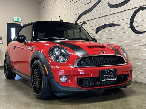 Used 2014 MINI Cooper S FWD image 14