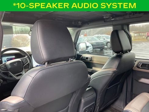 Used 2022 Ford Bronco Wildtrak image 16