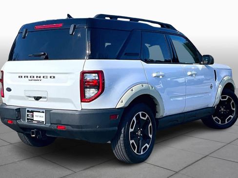 Certified 2022 Ford Bronco Sport Outer Banks w/ Tech Package image 12