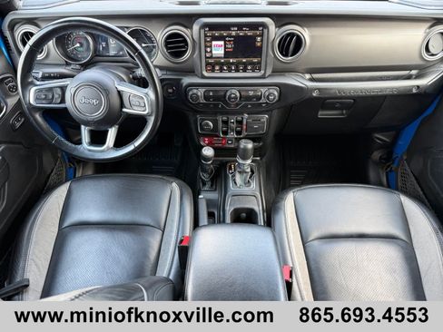 Used 2022 Jeep Wrangler Unlimited Rubicon 4xe AWD/4WD image 17