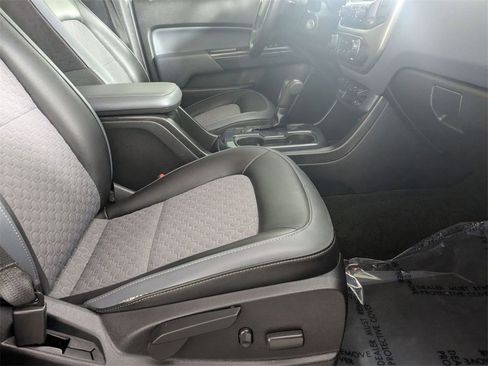 Used 2018 Chevrolet Colorado Z71 image 29