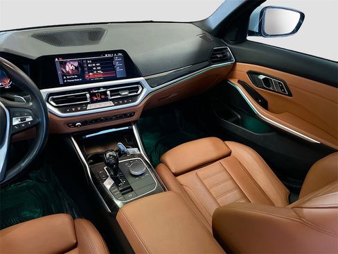 Used 2021 BMW 330i xDrive Sedan w/ Premium Package image 24