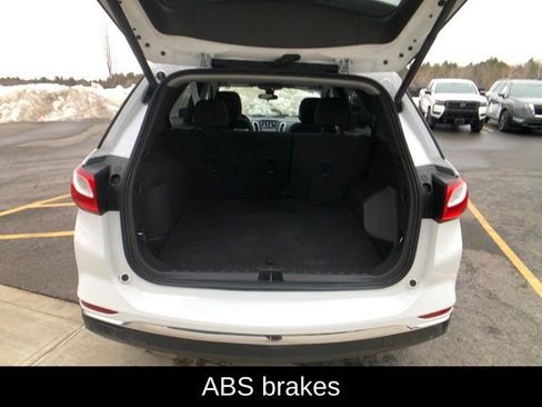 Used 2021 Chevrolet Equinox LT image 24