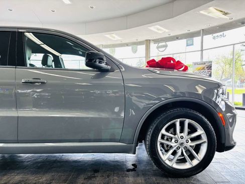 Used 2021 Dodge Durango R/T w/ Blacktop Package AWD/4WD image 18
