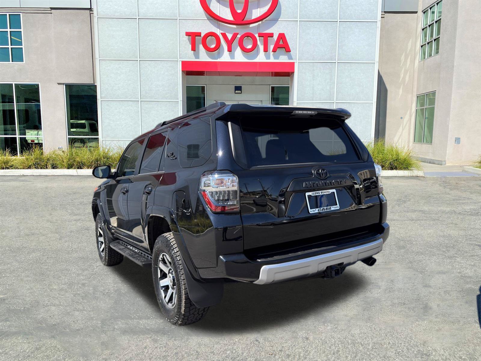 Used 2024 Toyota 4Runner TRD Off-Road Premium w/ Off Road Premium Plus Package AWD/4WD image 8