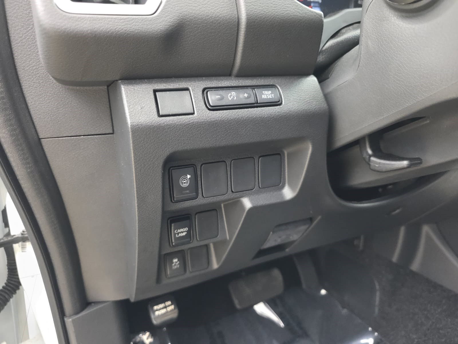 Used 2025 Nissan Frontier SV RWD image 35