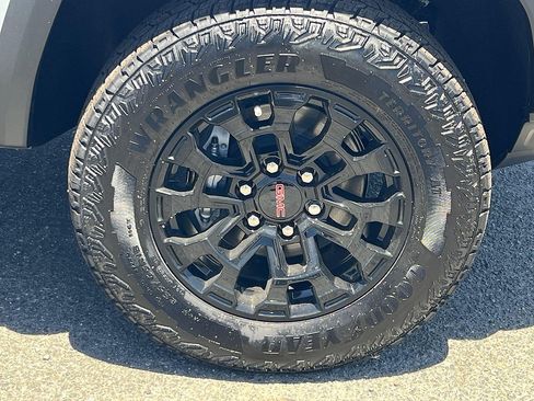 New 2026 GMC Canyon Elevation RWD image 29