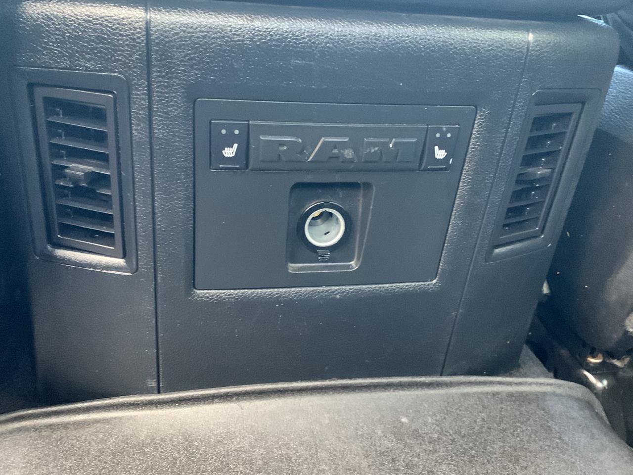 Used 2017 RAM 3500 Laramie AWD/4WD image 25