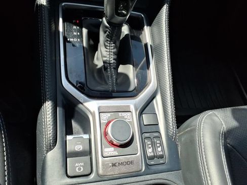 Used 2023 Subaru Forester Limited AWD/4WD image 22