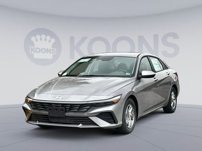 New 2026 Hyundai Elantra SE