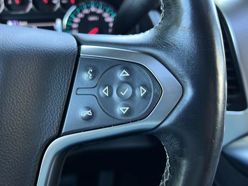 Used 2017 Chevrolet Suburban Premier AWD/4WD image 37