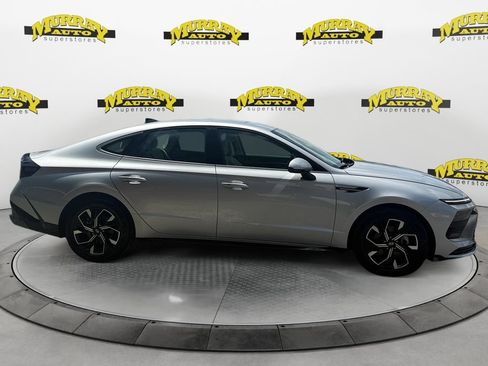 Used 2025 Hyundai Sonata SEL FWD image 6
