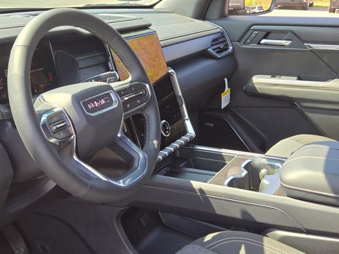 New 2026 GMC Acadia Elevation image 17