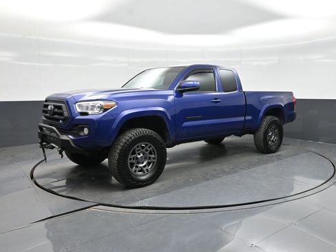 Used 2023 Toyota Tacoma SR5 AWD/4WD image 21