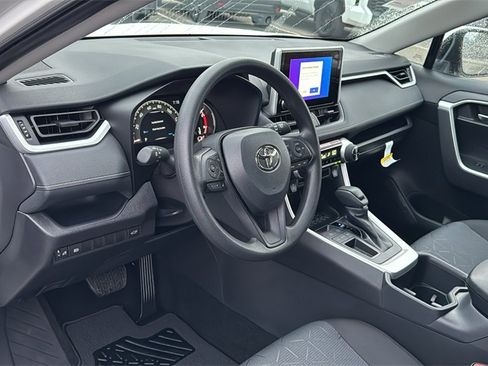 New 2025 Toyota RAV4 XLE image 16