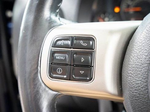 Used 2014 Jeep Patriot Latitude w/ All Weather Capability Group image 18