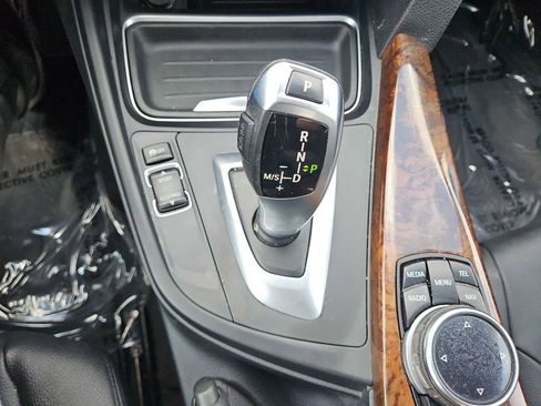 Used 2015 Chrysler 200 Limited w/ Convenience Group image 57