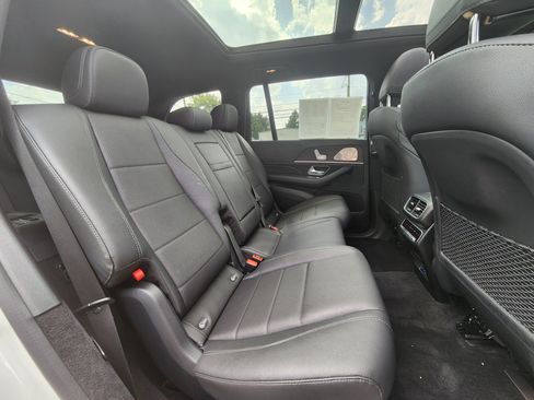Used 2024 Mercedes-Benz GLS 450 4MATIC w/ AMG Line Exterior image 26