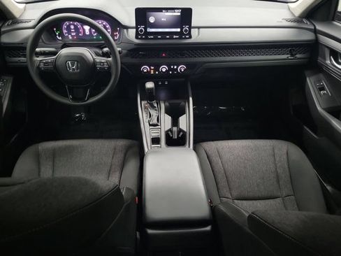 Used 2025 Honda Accord LX image 13