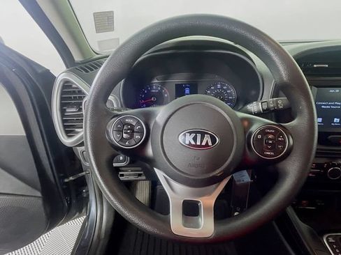 Used 2020 Kia Soul LX FWD image 12