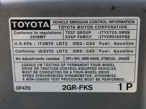 Used 2018 Toyota Tacoma TRD Off-Road w/ Technology Package AWD/4WD image 33