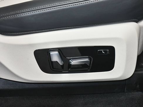 Used 2023 BMW X7 xDrive40i w/ Executive Package AWD/4WD image 64