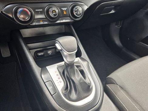 Used 2023 Kia Forte LXS image 19