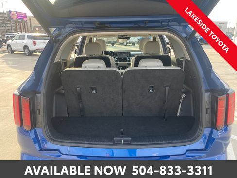 Used 2021 Kia Sorento EX w/ Panoramic Sunroof Package image 21