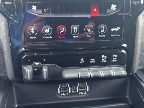 Used 2020 RAM 1500 Laramie w/ Sport Appearance Package AWD/4WD image 21